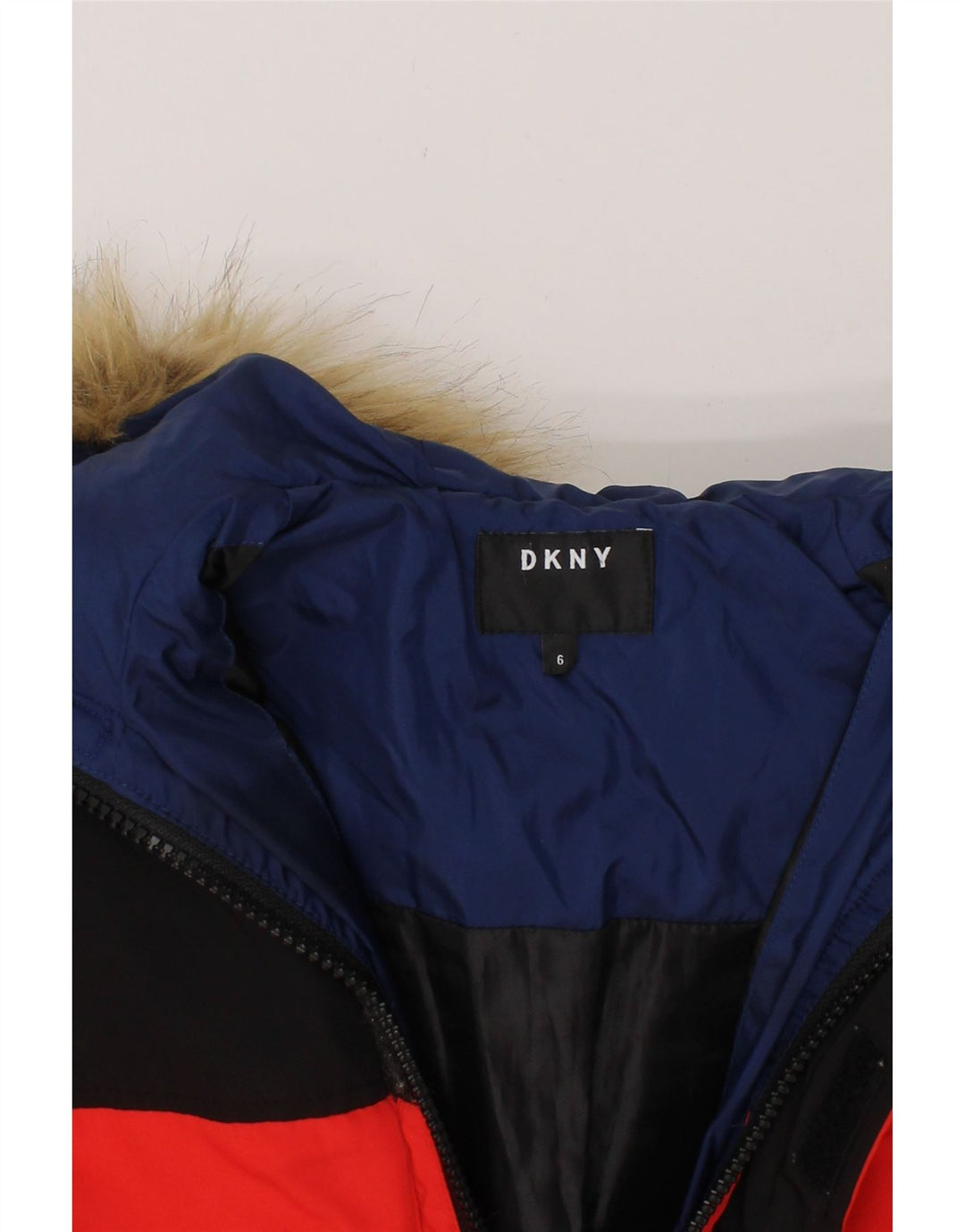 DKNY Boys Graphic Hooded Padded Jacket 5-6 Years Red Colourblock Polyester Vintage Dkny and Second-Hand Dkny from Messina Hembry 