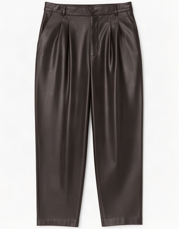 Zara Mujer Pantalón corto de piel sintética con pinzas Medium W28 L25 Black