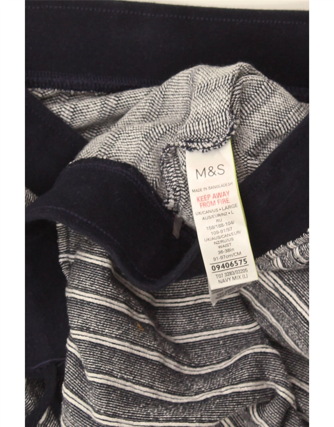 Marks & Spencer Pantalones cortos casuales para hombre de algodón a rayas azul marino grande