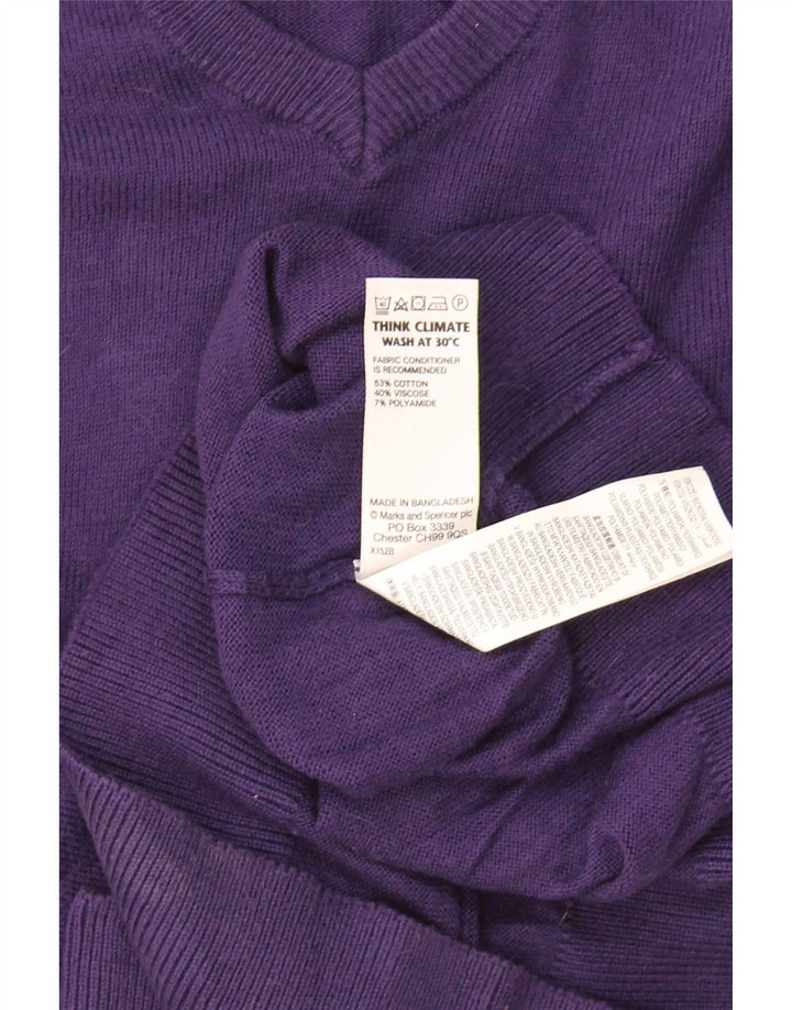 Marks & Spencer Jersey de corte regular con cuello en V para hombre de algodón morado medio