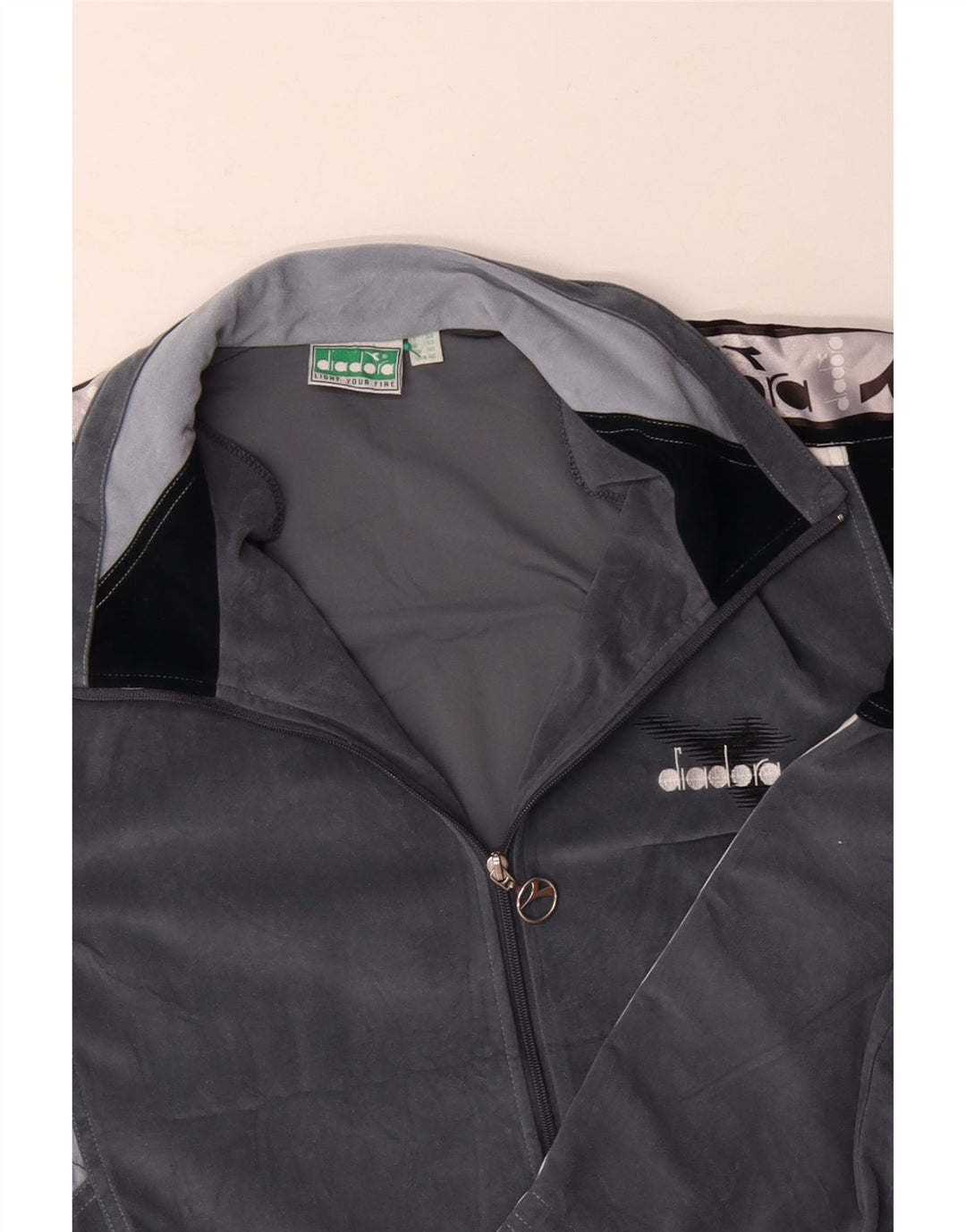 DIADORA Chaqueta de chándal de terciopelo gráfico para hombre UK 46 XL Gris Colorblock