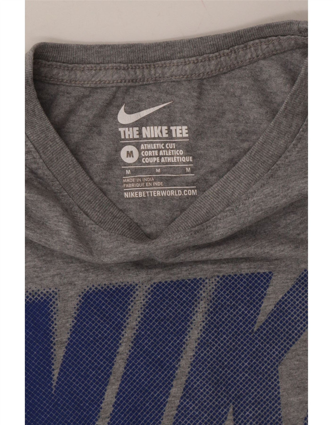 NIKE Mens Athletic Cut Graphic T-Shirt Top Medium Grey Cotton Vintage Nike and Second-Hand Nike from Messina Hembry 