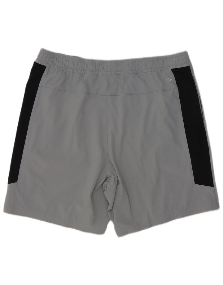 Calvin Klein Pantalones cortos deportivos de rendimiento para hombre XL Gris Colorblock Poliéster