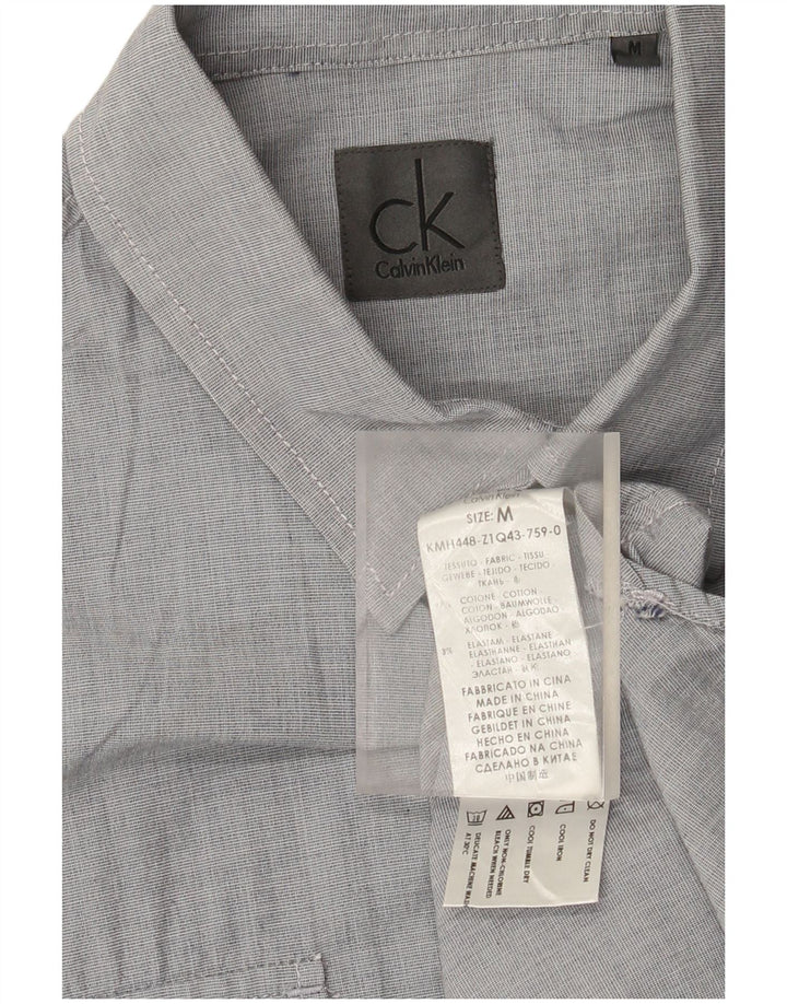 Camisa militar de manga corta Calvin Klein para hombre de algodón gris medio