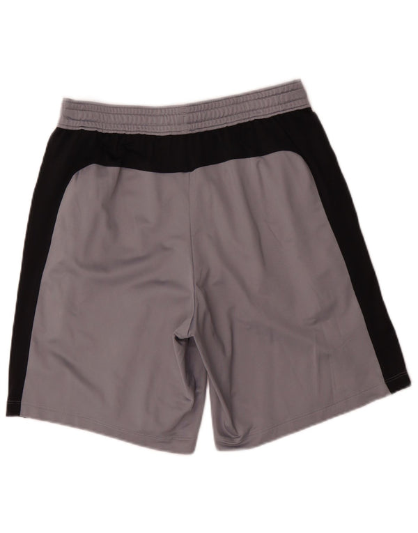 Under Armour Hombre Pantalones cortos deportivos con estampado de poliéster color block en gris medio