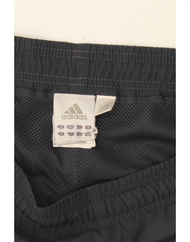 Adidas Pantalones cortos deportivos para hombre XL Gris Poliéster