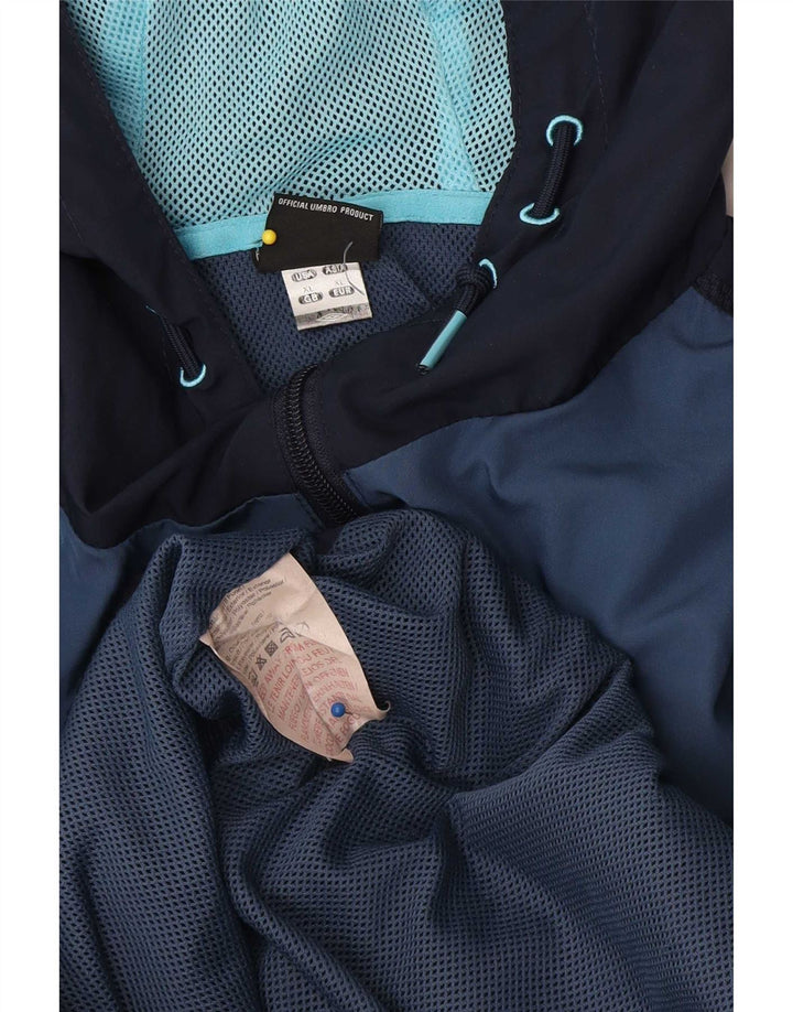 Chaqueta impermeable con capucha para hombre Umbro UK 42 XL Poliéster color azul marino
