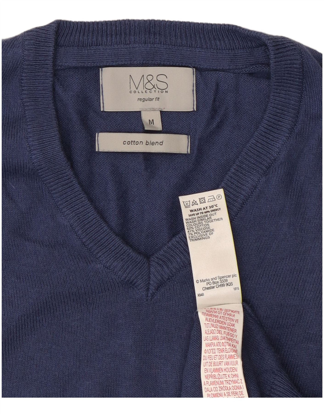 Marks & Spencer Jersey de corte regular con cuello en V para hombre Azul marino mediano