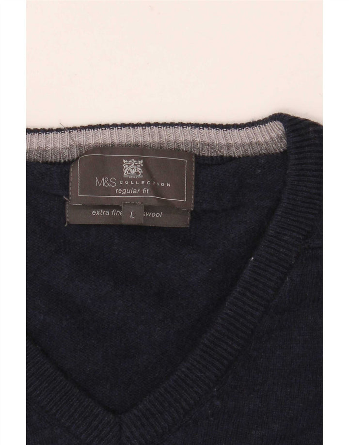 Marks & Spencer Jersey de corte regular con cuello en V para hombre, talla grande, azul marino