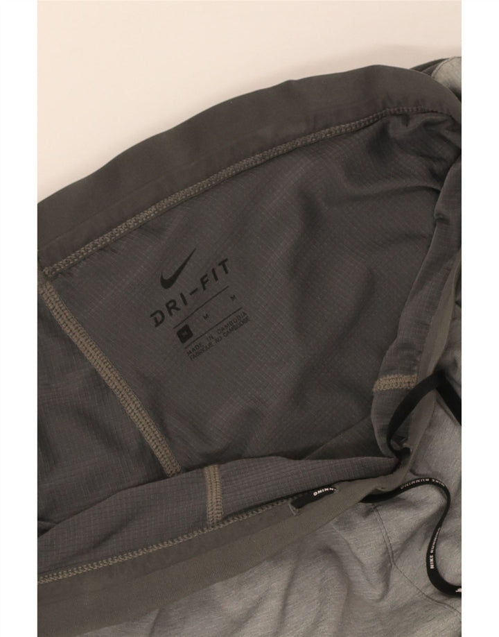 Pantalones cortos deportivos Nike Dri Fit para hombre gris medio