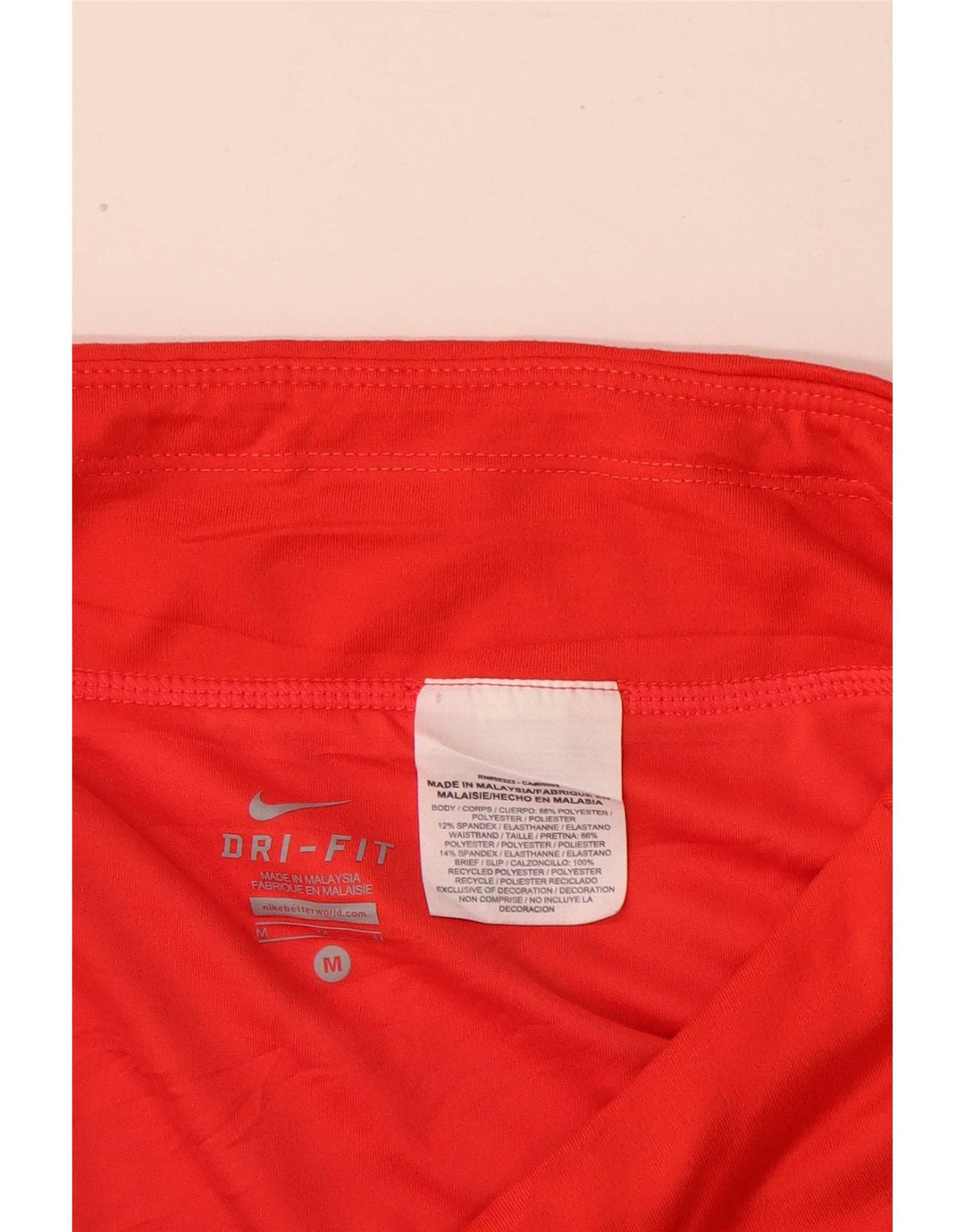 Nike - Pantalones cortos deportivos Dri Fit para mujer, talla 40, poliéster de camuflaje rojo mediano