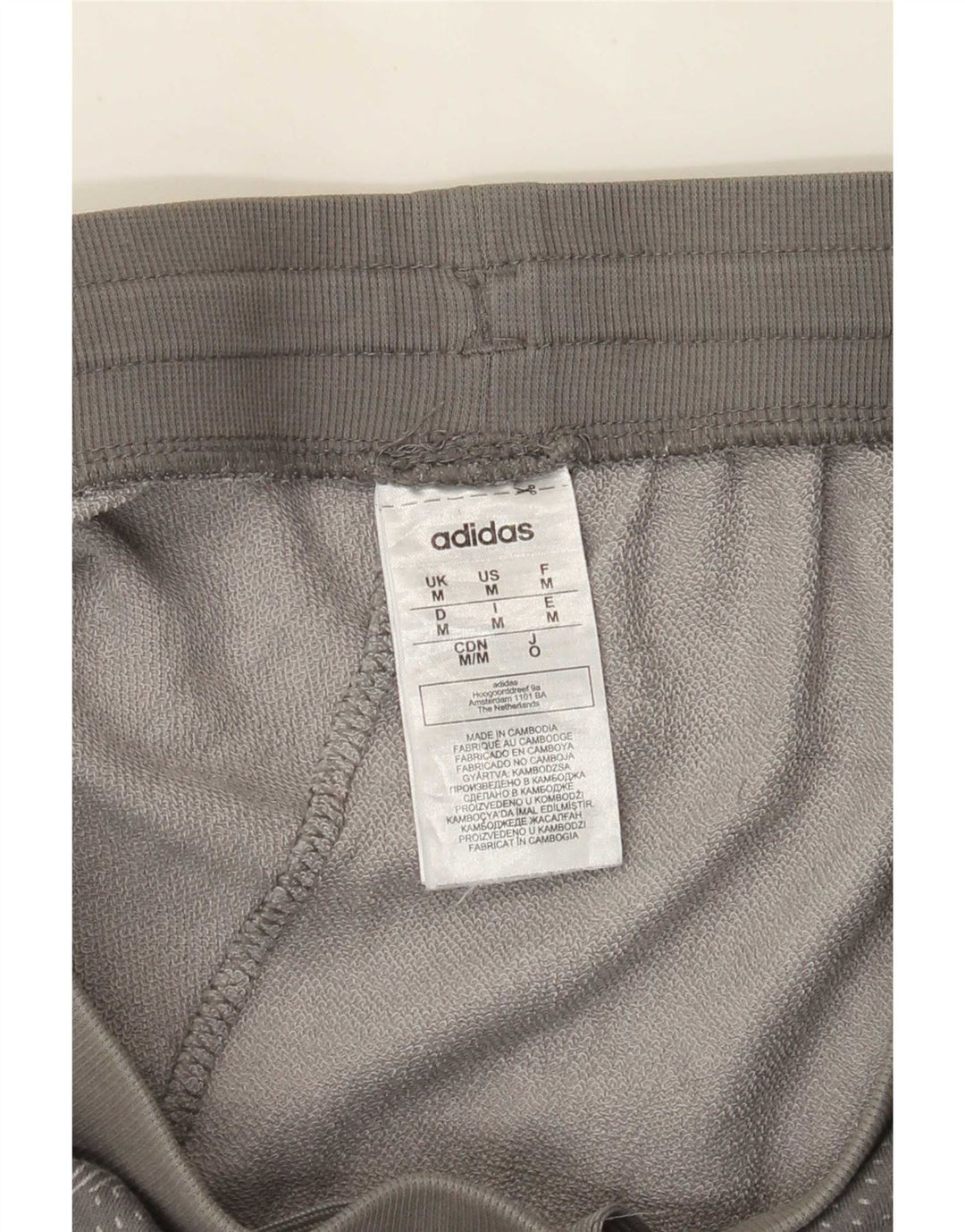 Pantalones cortos deportivos Adidas para hombre de algodón geométrico gris medio