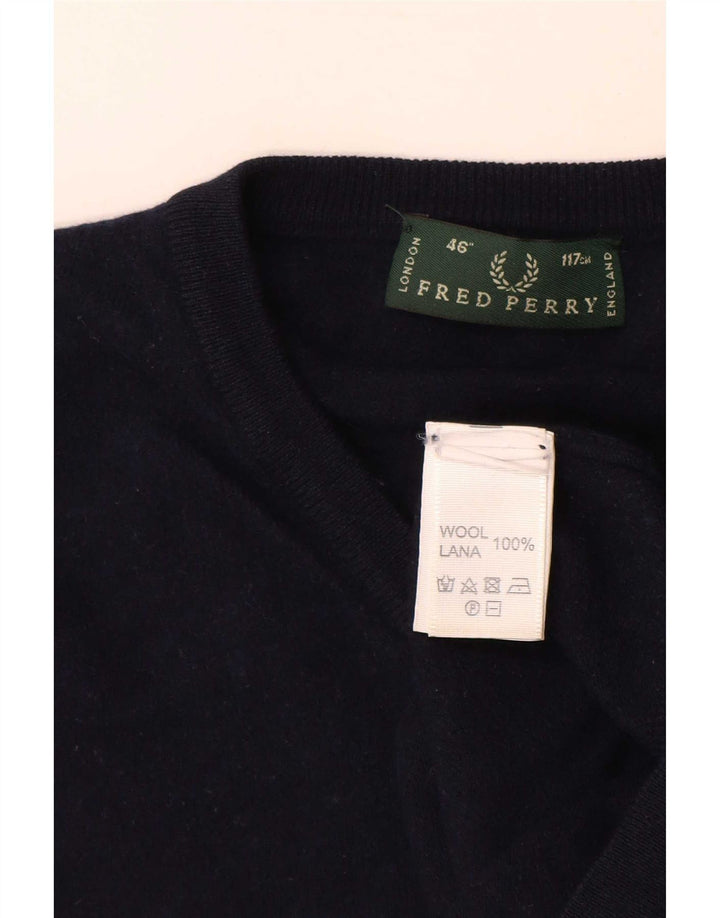 Fred Perry Jersey con cuello en V para hombre de lana azul marino grande