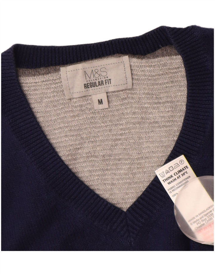 Marks & Spencer Jersey de corte regular con cuello en V para hombre Azul marino mediano