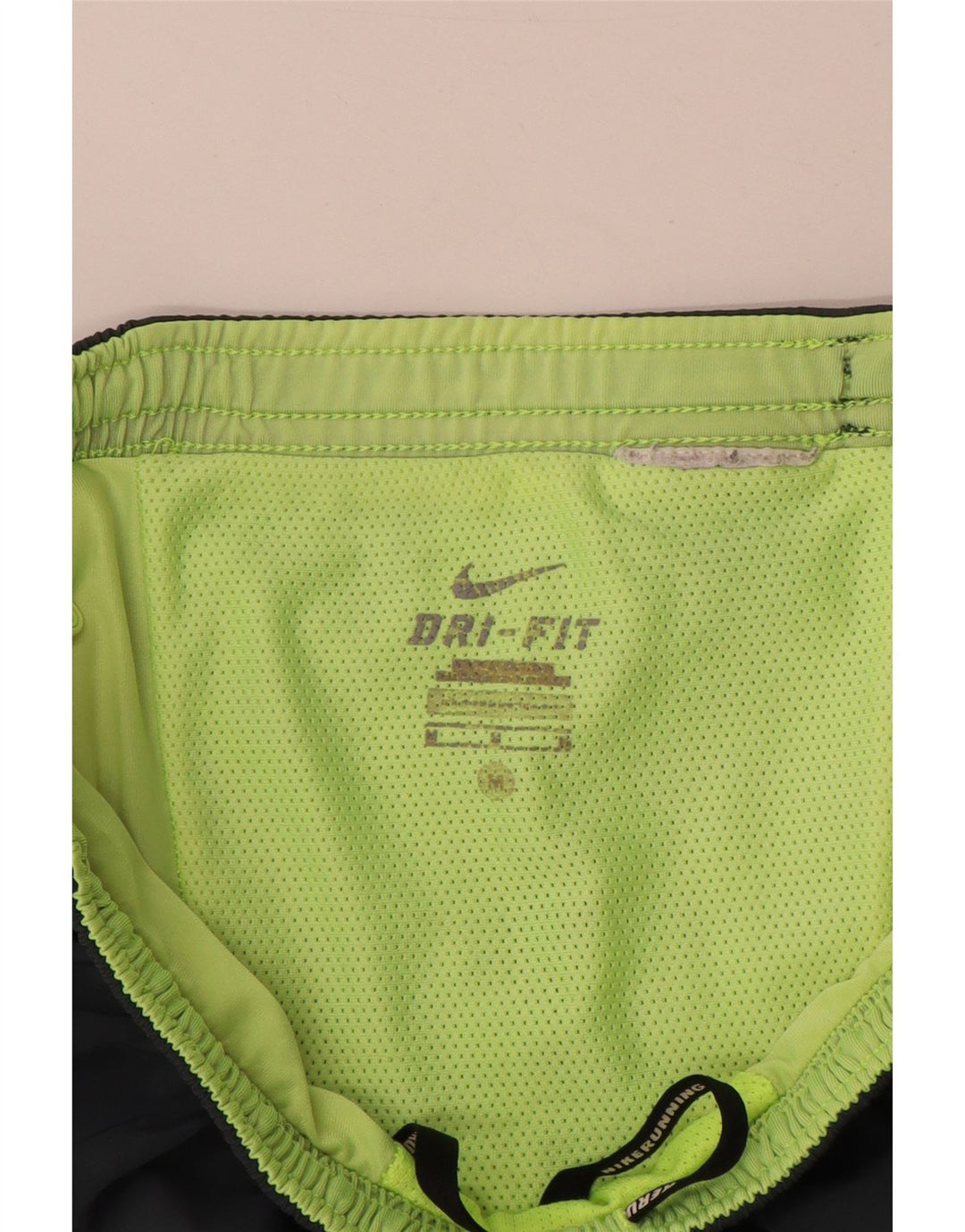 Pantalones cortos deportivos Nike Dri Fit para hombre gris medio color block