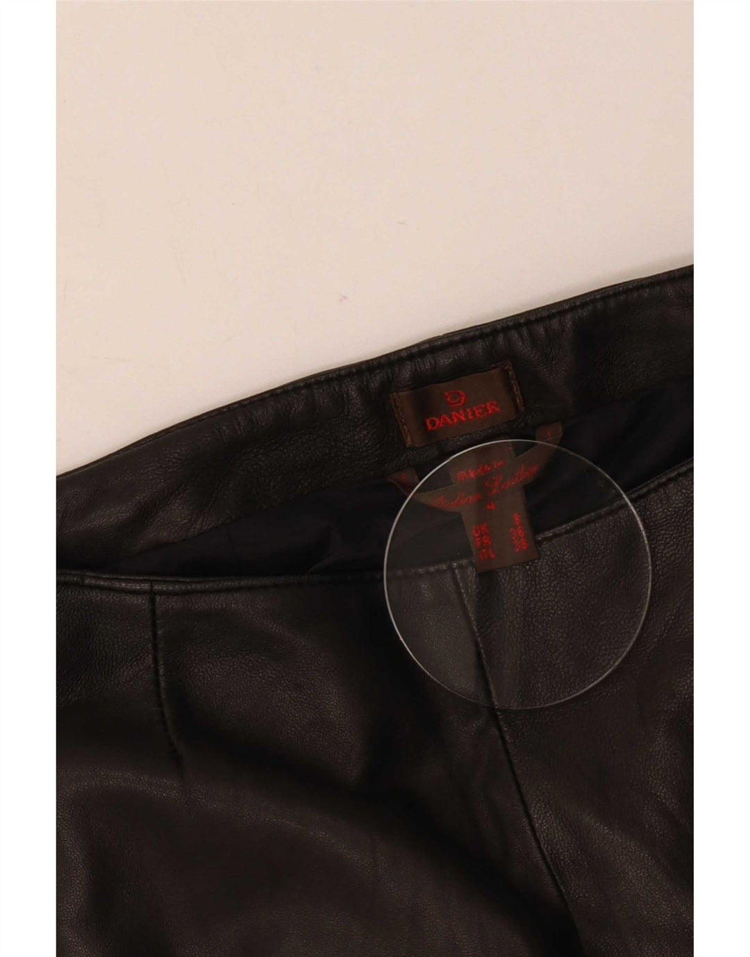 Danier - Pantalones de piel acampanados para mujer, talla 8 W24 L31, color negro