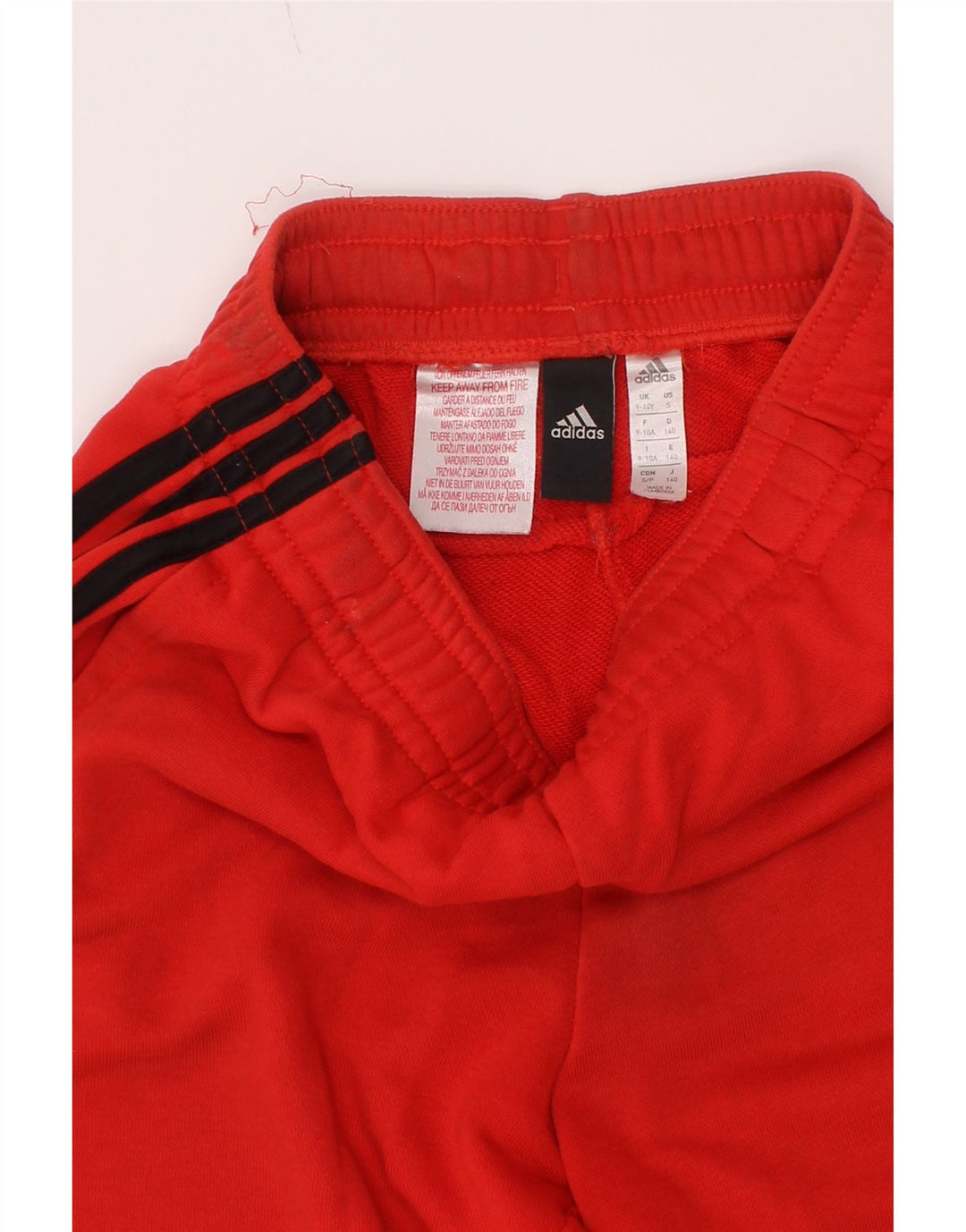 Adidas - Pantalones cortos deportivos para niños (9-10 años), color rojo