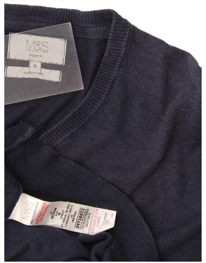 Marks & Spencer Jersey de corte regular con cuello en V para hombre Azul marino mediano