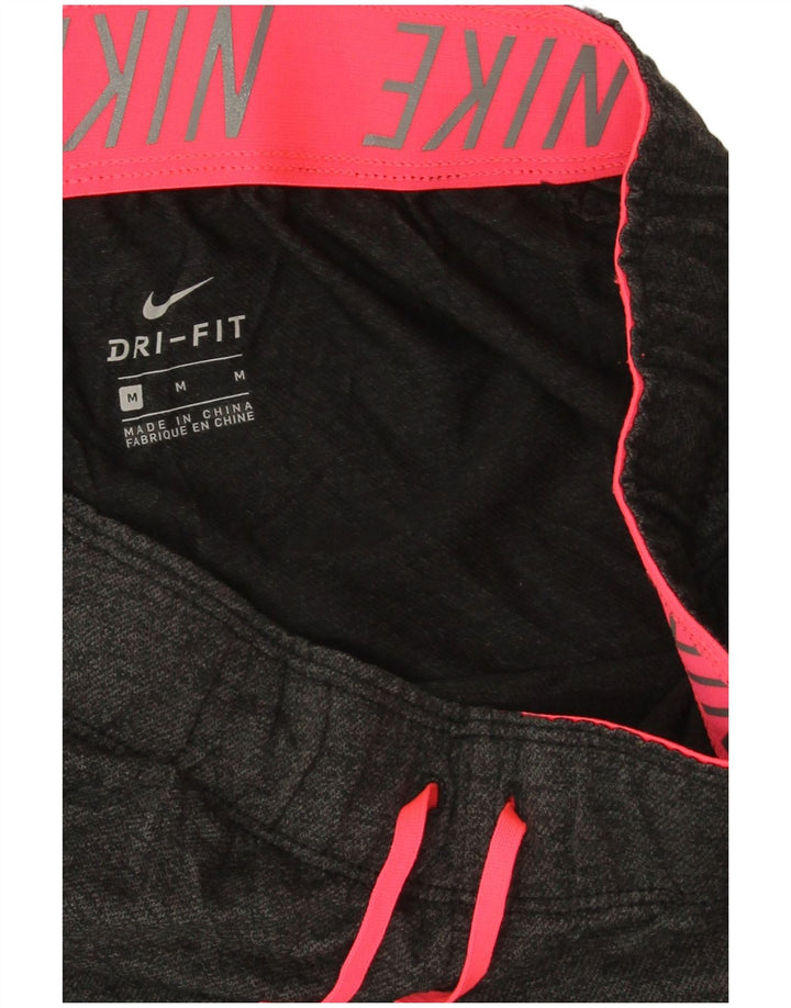 Nike - Pantalones cortos deportivos Dri Fit para mujer, talla 40, poliéster gris medio