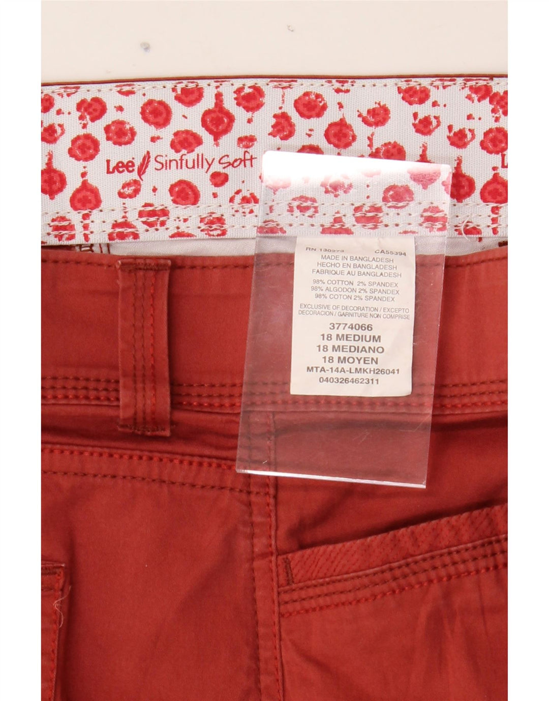 LEE Womens Cargo Shorts US 18 2XL W40 Red Cotton Vintage Lee and Second-Hand Lee from Messina Hembry 