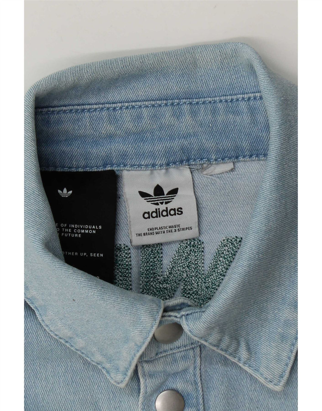 Adidas Hombre Camisa Vaquera De Manga Corta Con Gráfico Azul Medio