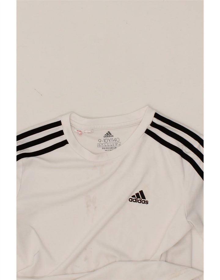 ADIDAS Boys Aeroready T-Shirt Top 9-10 Years White Polyester Vintage Adidas and Second-Hand Adidas from Messina Hembry 