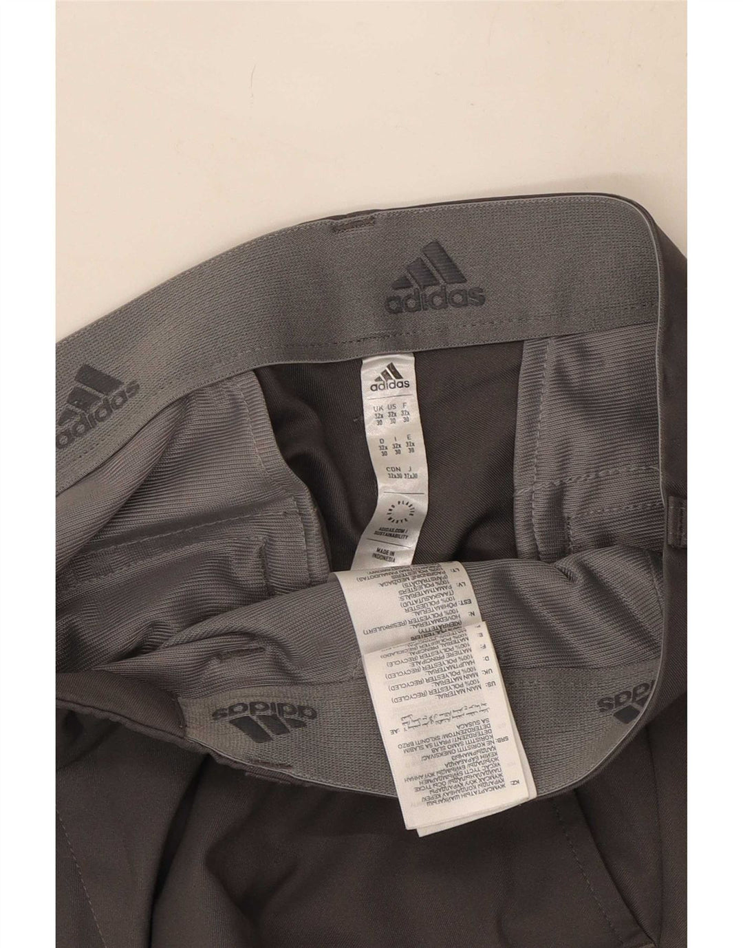 Pantalón chino recto Adidas para hombre W32 L30 Poliéster gris