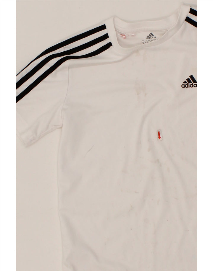 ADIDAS Boys Aeroready T-Shirt Top 9-10 Years White Polyester Vintage Adidas and Second-Hand Adidas from Messina Hembry 