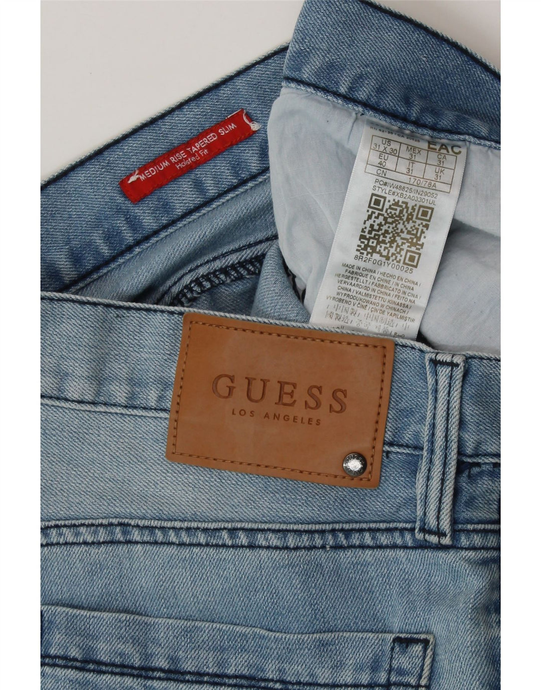GUESS Vaqueros cónicos ajustados de talle medio y corte medio para mujer W31 L30 Algodón azul