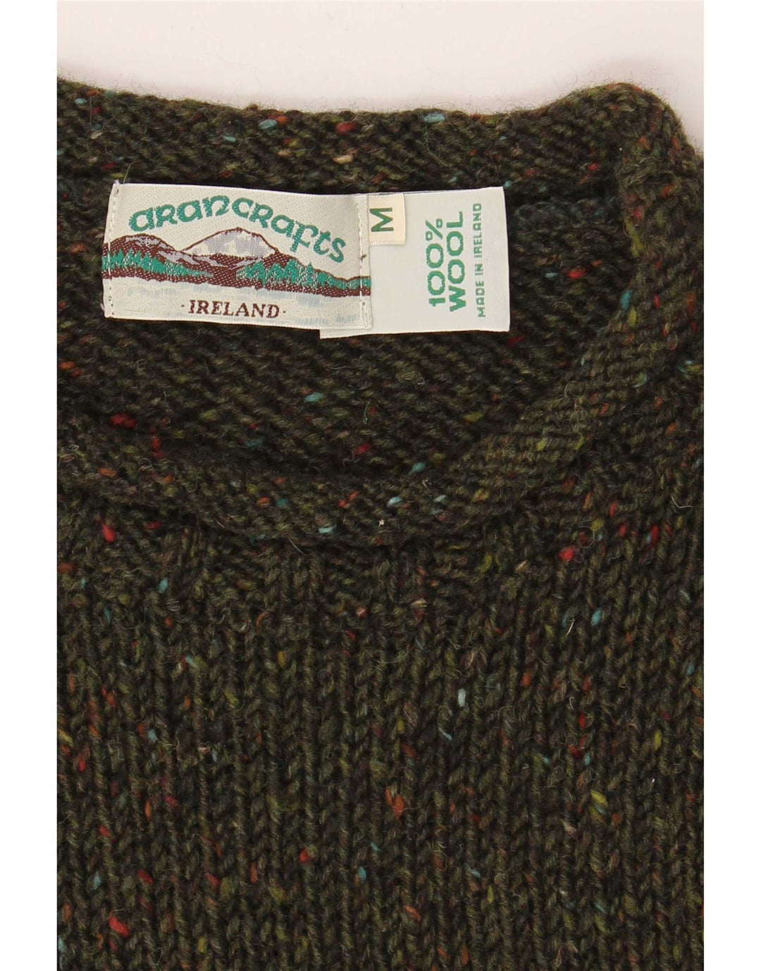 Aran Crafts Suéter tipo jersey con cuello barco para hombre de lana moteada de color caqui mediano