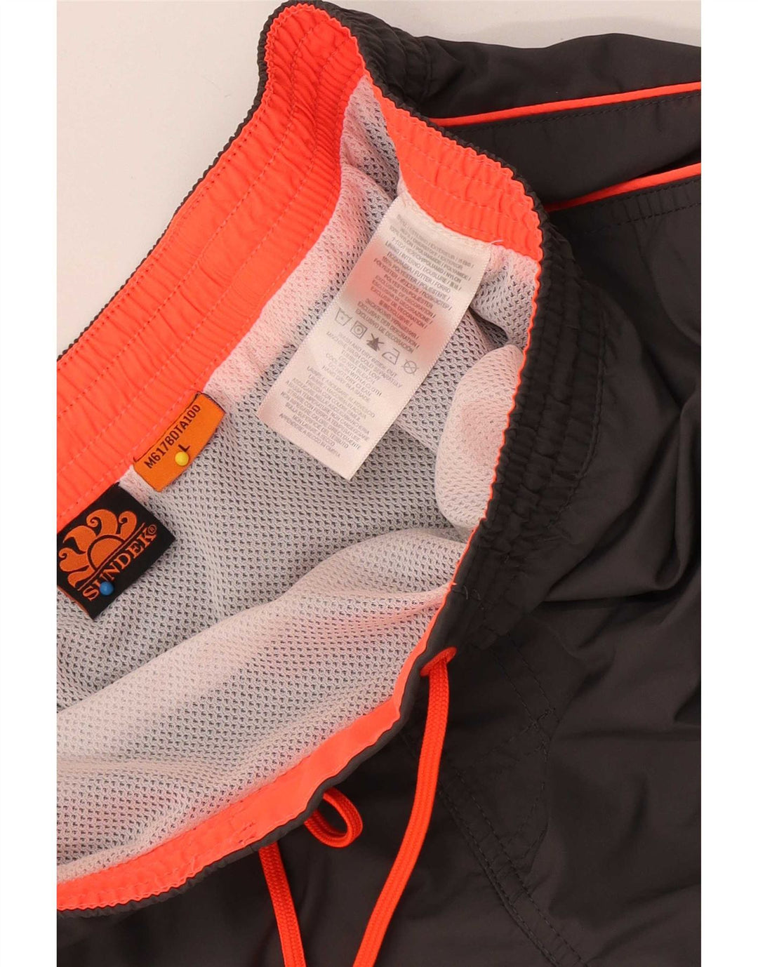 Pantalones cortos deportivos para hombre Sundek Nylon gris grande
