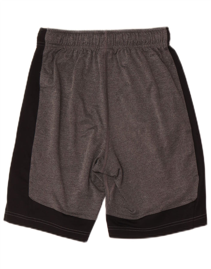 Nike - Pantalones cortos deportivos Dri Fit para niños, 11-12 años, color gris medio