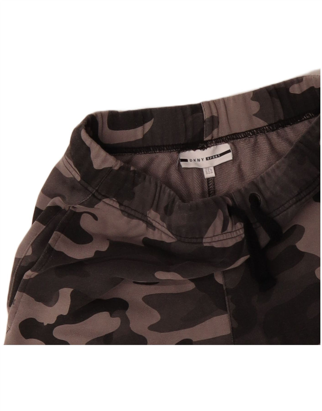 DKNY Pantalones cortos deportivos para hombre pequeño camuflaje gris