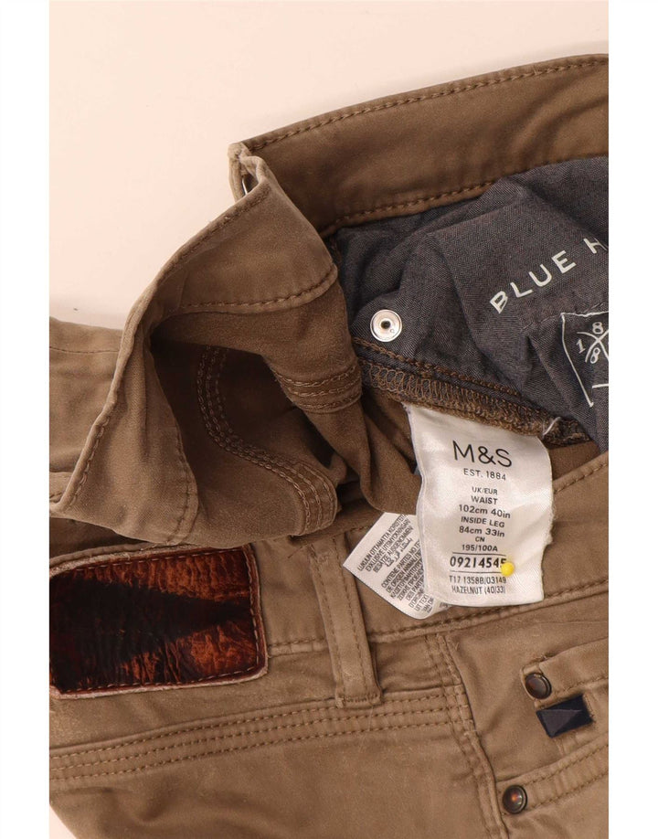 Marks & Spencer Pantalones casuales con corte de bota Harbor azul para hombre W40 L33 Beige