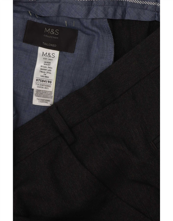 Marks & Spencer Pantalón chino de corte entallado para hombre W36 L31 Poliéster gris