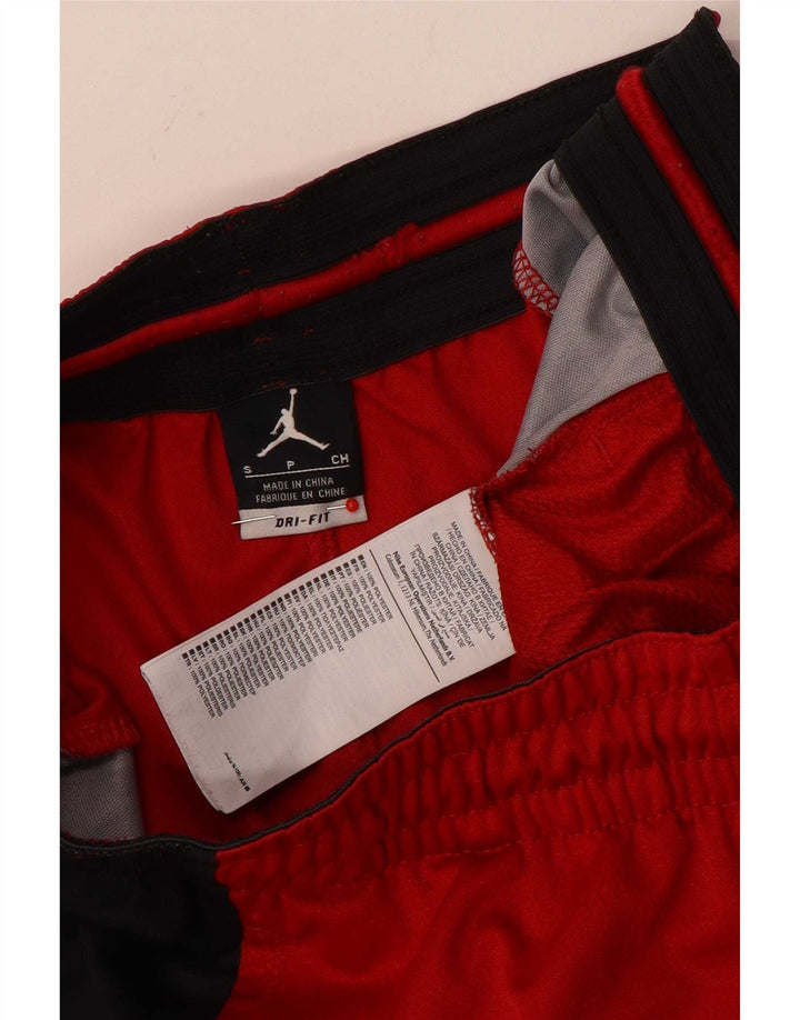 Jordan Pantalones cortos deportivos con estampado Dri Fit para hombre, poliéster con bloques de color rojo pequeño
