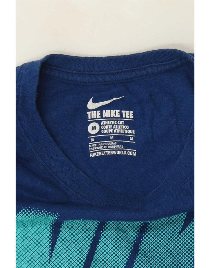 Nike Camiseta con gráfico de corte atlético para hombre, talla mediana, azul marino