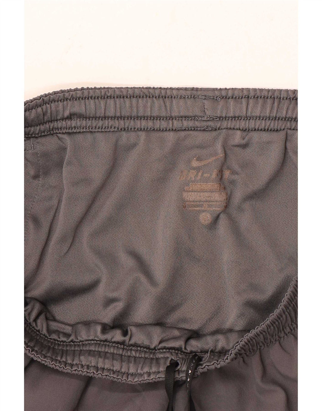 Pantalones cortos deportivos Nike Dri Fit para hombre gris medio color block