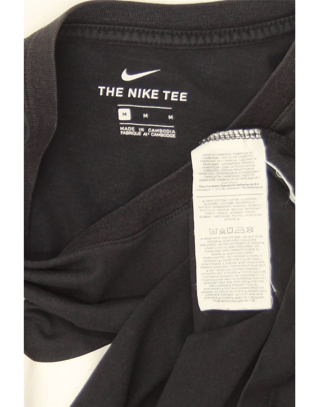 Nike - Camiseta con gráfico Swoosh para hombre, talla mediana, algodón negro