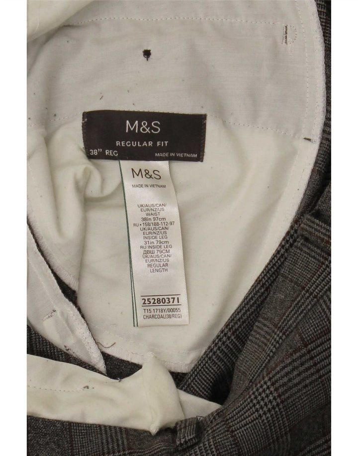 Marks & Spencer Pantalón de traje de corte regular para hombre W38 L31 Poliéster a cuadros gris
