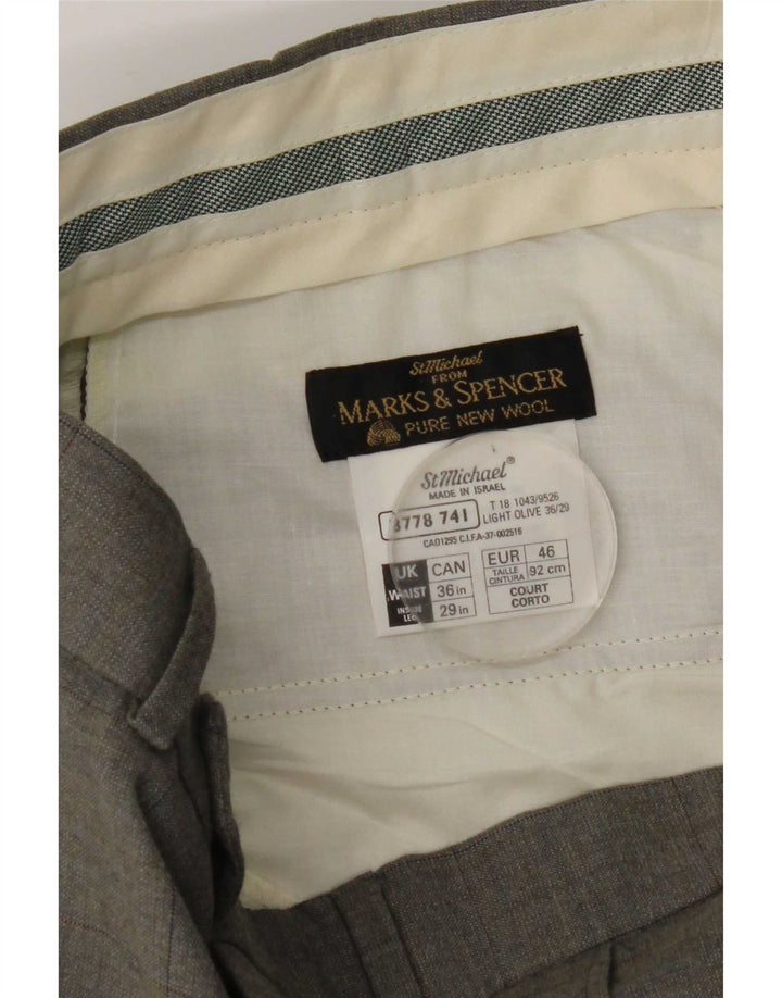 Marks & Spencer Pantalón de traje con pinzas para hombre W36 L29 Lana a cuadros gris