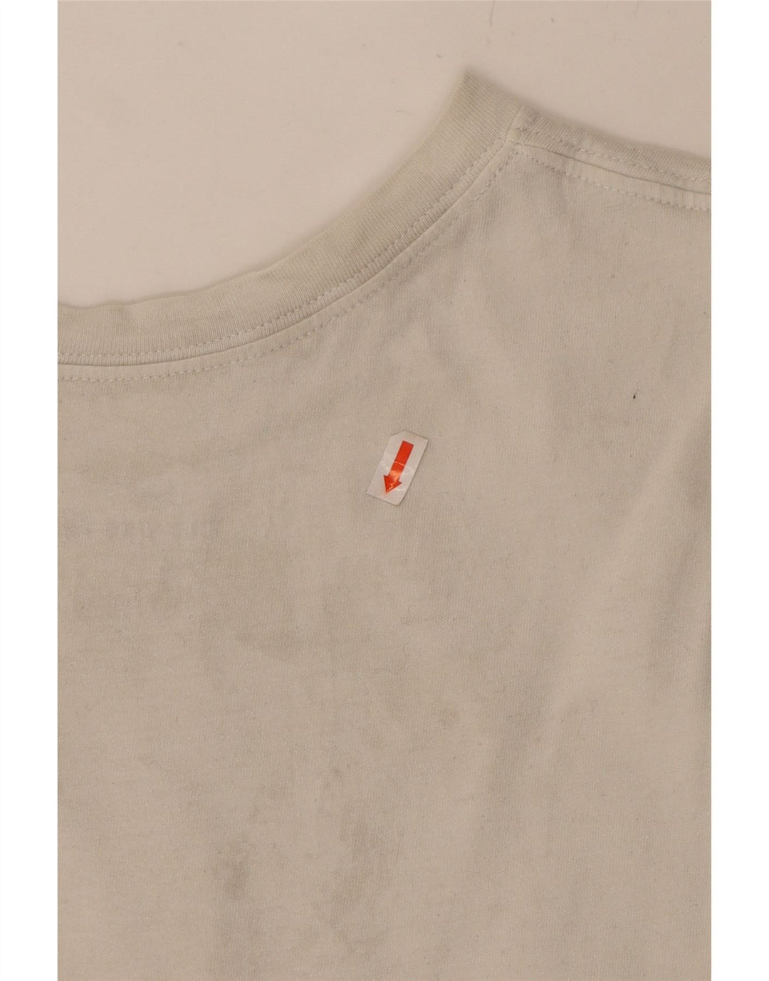 NIKE Mens Loose Fit Graphic T-Shirt Top Medium White Cotton Vintage Nike and Second-Hand Nike from Messina Hembry 