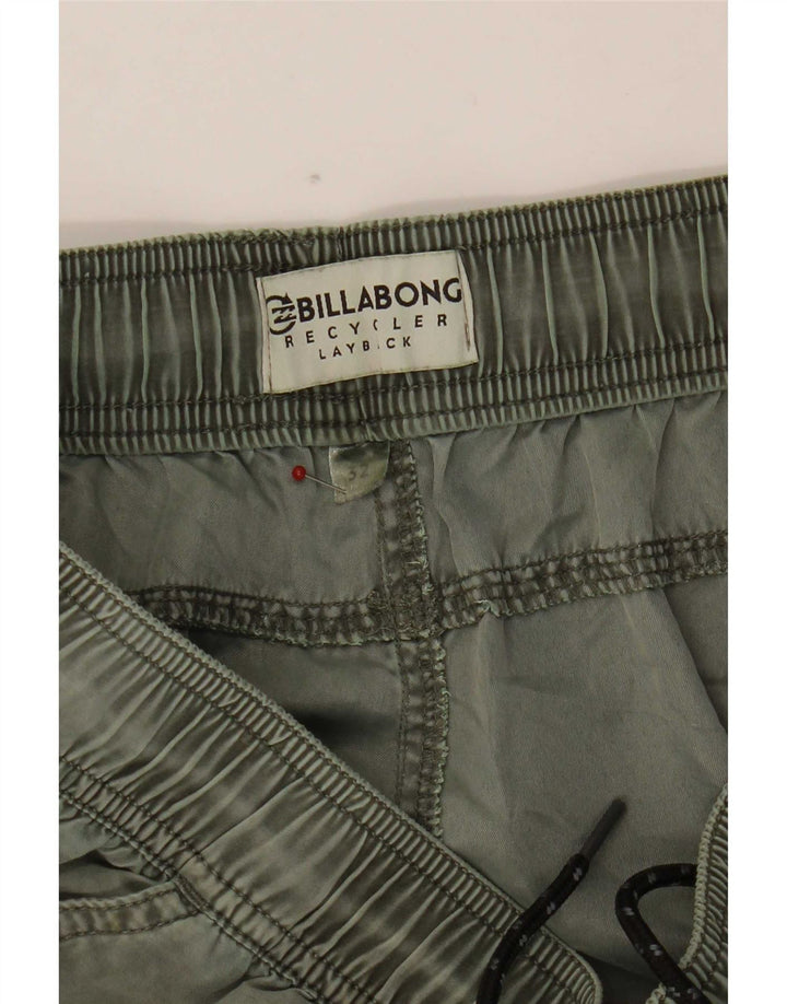 Pantalones cortos casuales Billabong para hombre W32 Poliéster caqui medio