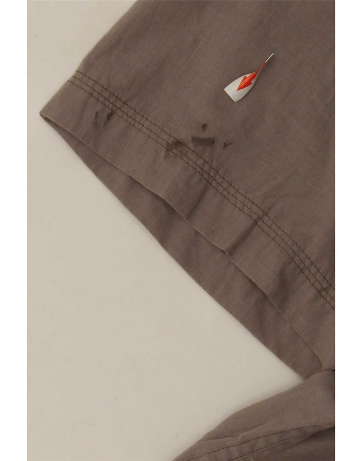 Camisa Levi's de manga corta para hombre con corte estándar y algodón gris grande