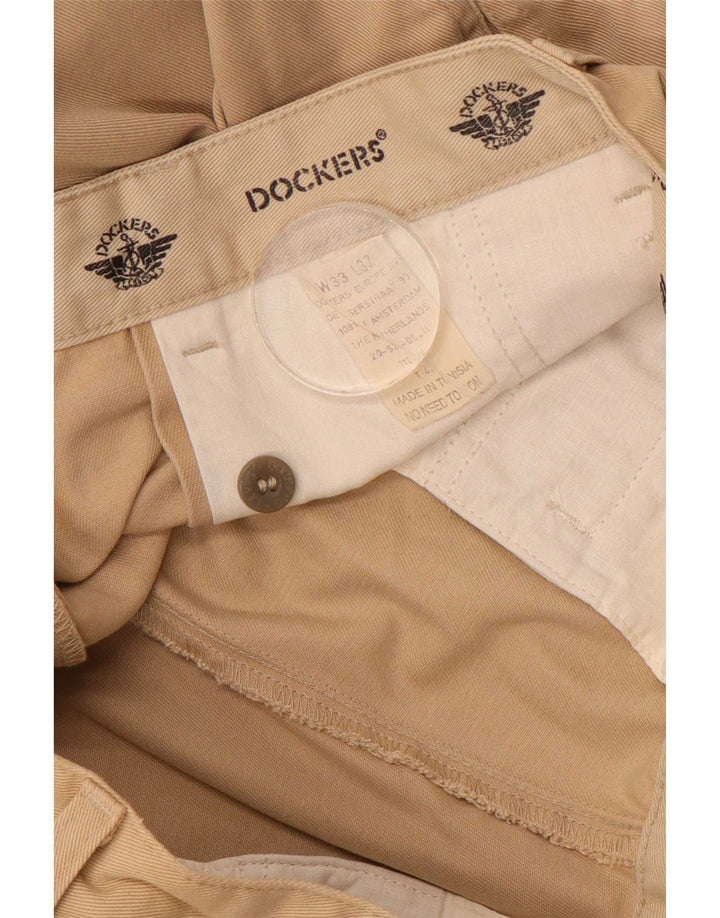 Dockers Pantalón chino con pinzas para hombre W33 L29 Beige
