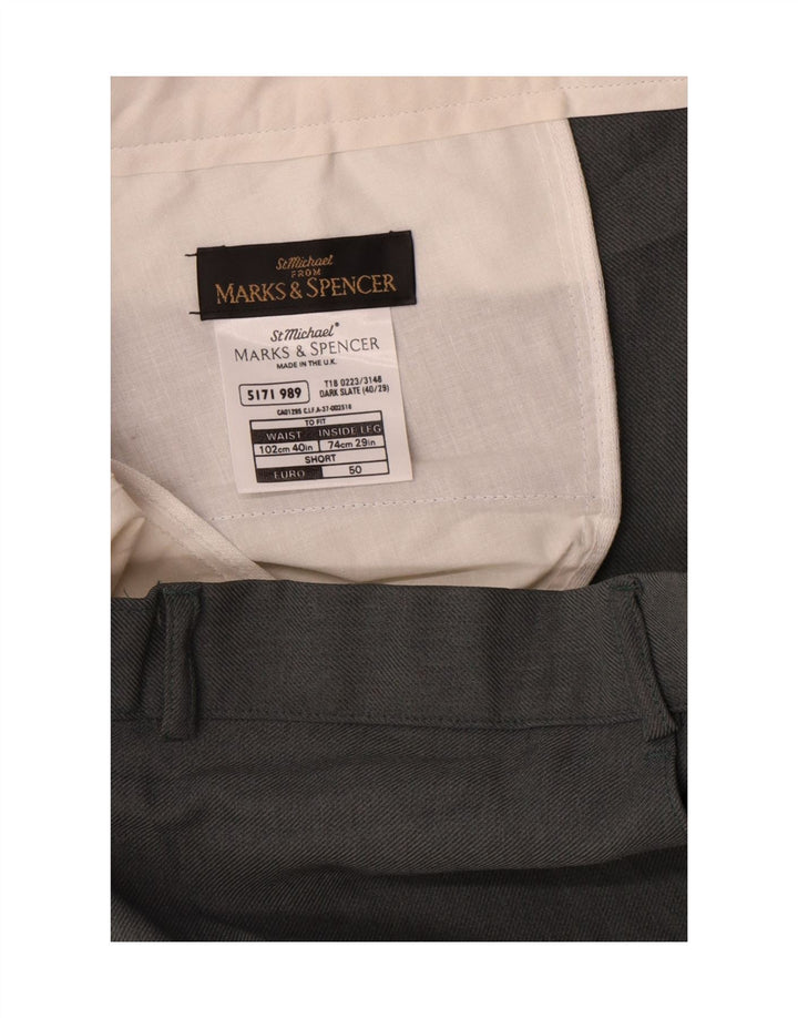 Marks & Spencer Pantalón chino recto para hombre W40 L29 Poliéster gris