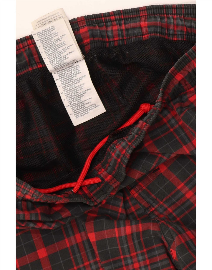 Adidas - Pantalones cortos deportivos para hombre, poliéster, cuadros rojos pequeños