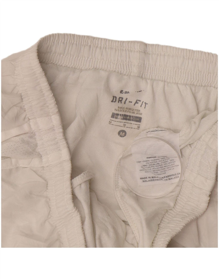 NIKE - Pantalones cortos deportivos Dri Fit para mujer, talla 40, poliéster blanco mediano