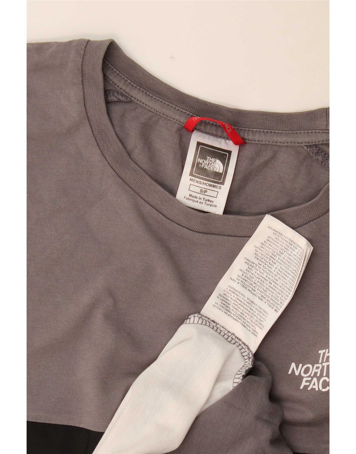 The North Face Camiseta con gráfico regular para hombre, camiseta pequeña con bloques de color gris