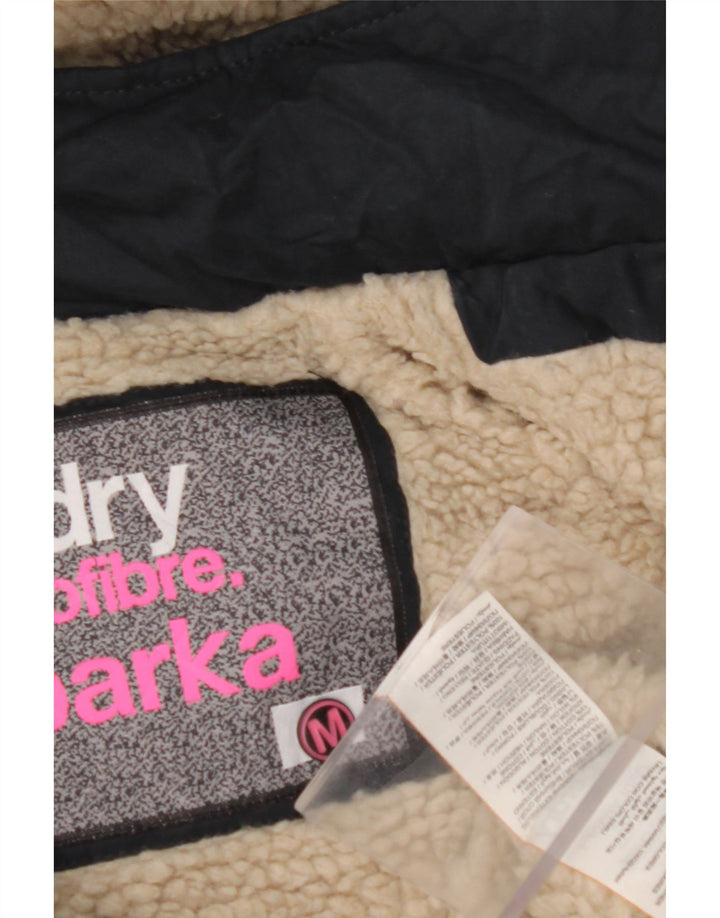 SUPERDRY Chaqueta cortavientos gráfica para mujer UK 44 Azul marino mediano